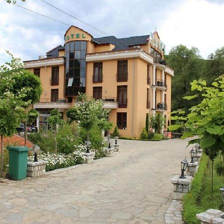Hotel Planet Gjilan Экстерьер фото